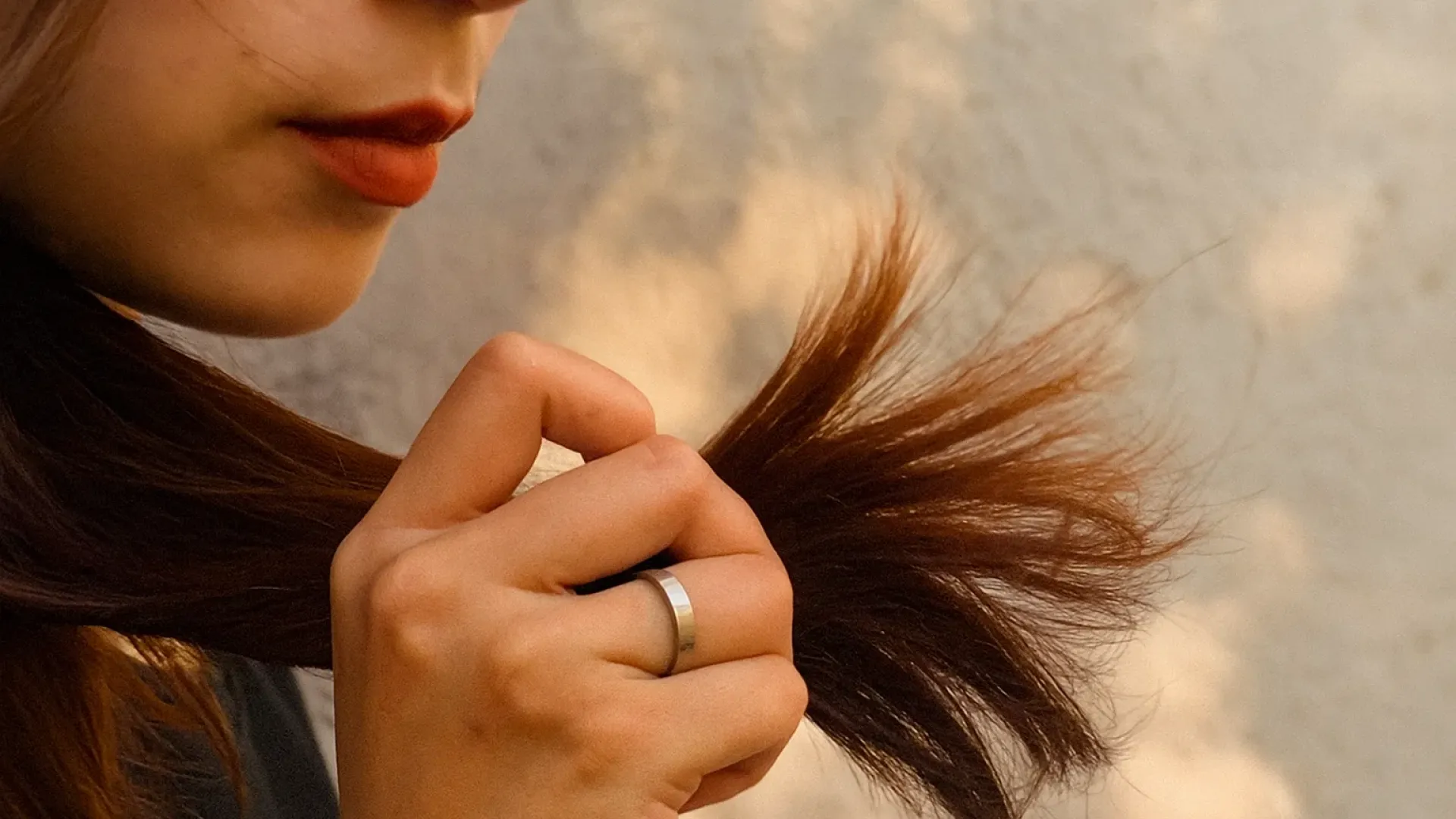  Почему секутся волосы